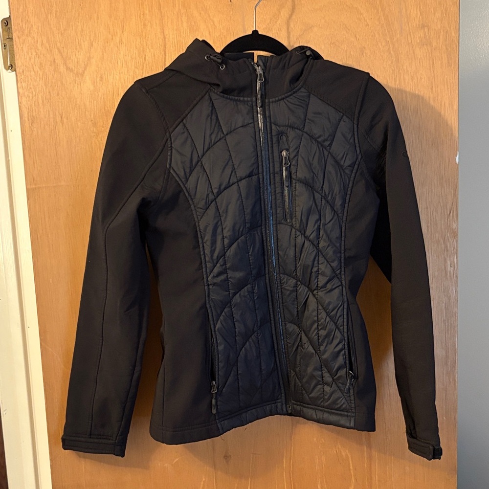 Medium Women's CB Sport Hooded Black Light Puffer Jacket